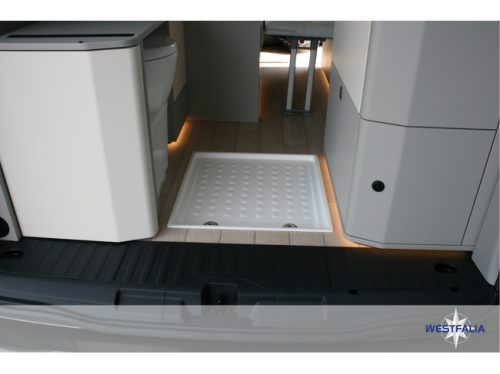 Westfalia Kelsey 136hp Auto. electric bed | photo: 22