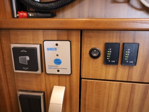 Hymer Starline 690 French bed from 1st owner photo: 17
