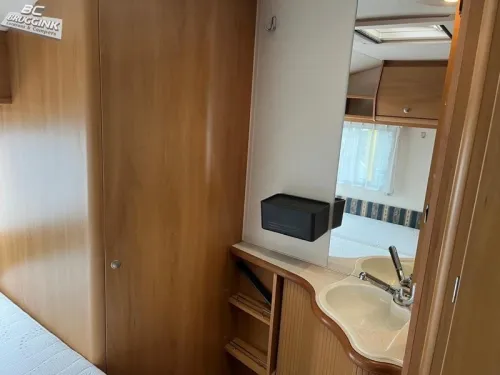Avento Ava Grande 445 TF FRANZ&Ouml;SISCHES BETT RANGIERHILFE MARKISEN foto: 6