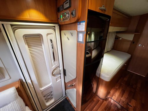 Hymer T 668 CL 3.0L, Low Single Beds photo: 6