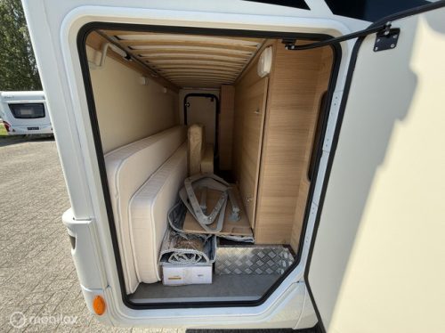 Mc Louis MC4 231 Transverse bed + Pull-down bed / Euro6! photo: 15