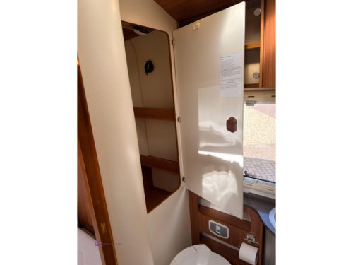 Adria Coral S 670 SLT low single beds photo: 8