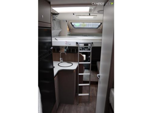 Carado T448 140hp Automatic | Pro + Package | Single beds | Awning | Large garage | Pop-top roof | Available from stock |Panoramic window photo: 23
