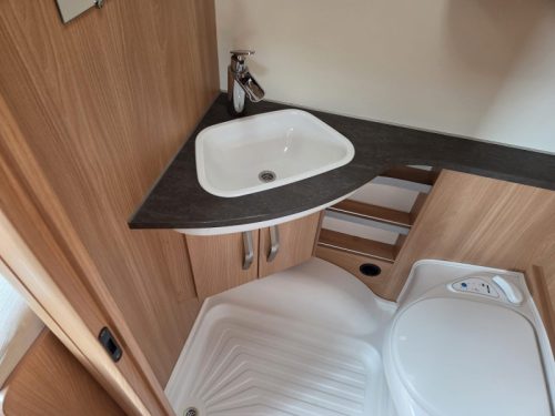 Knaus Sudwind Silver Selection 420 QD +BOVAG-2026/Awning/Mover photo: 19
