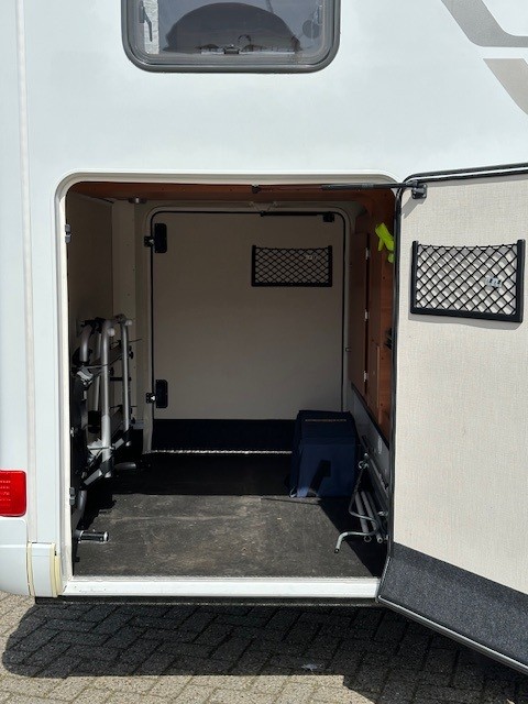 Hymer B 588 DL, only 15249 km! photo: 21
