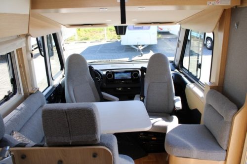 Camping-car Hymer B MC I 680 &eacute;quip&eacute; du puissant Mercedes 9 G Tronic 170 ch AUTOMATIQUE lits jumeaux + lit pavillon (56  photo : 31