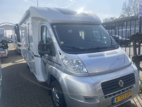 Pilote Aventura P 730 with queen bed AND LUXURY