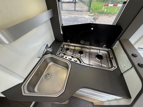 Adria Sonic Plus I 700 DC Foto: 13