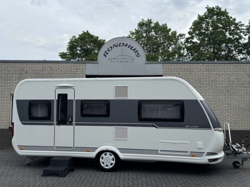 Hobby De Luxe 495 UL with single beds **Mover/Bike rack/Awning/Outdoor gas/2nd service hatch/1st owner/Very neat caravan** photo: 3