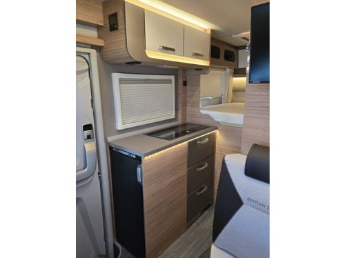 Weinsberg X-CURSION 500 MQ EDITION PEPPER 150 HP AUTOMATIC ONLY 12,142 KM!! APPLE CAR PLAY ANDROID AUTO ADAPTIVE CC TV + SATELLITE SEAT HEATING SWIVEL SEATS photo: 11
