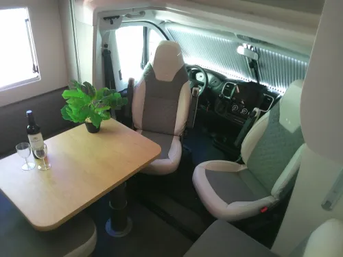 Adria Matrix 670 SL 5 berths photo: 4