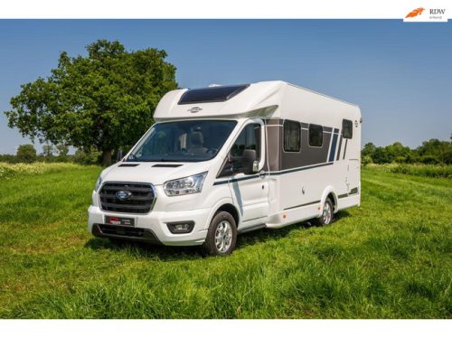 Carado T 338 Semi-Integrated| automatic | 2x Air conditioning | Awning | Reversing camera