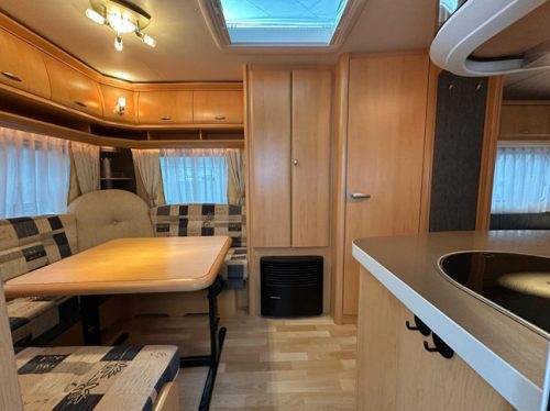 Hobby De Luxe Easy 495 UL photo: 3