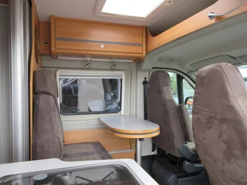 P&ouml;ssl Roadstar 540 KOMPAKTER KASTENWAGEN 130 PS Foto: 4