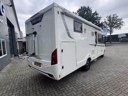 RAPIDO 896 F Automatik - Queensize-Bett Foto: 2