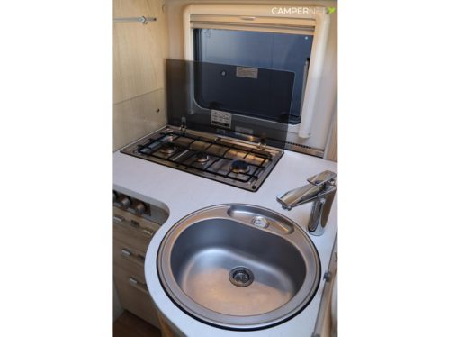 Hymer BMC-I 680 170pk Automaat | Hefbed | Gescheiden douche | Leder | Lithium | Omvormer | Zonnepanelen | SLC Chassis | Centrale vergr foto: 13