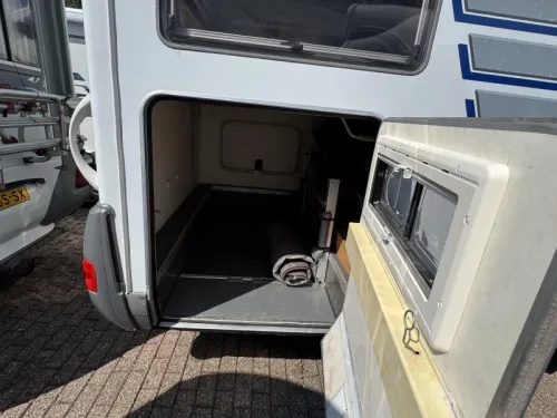 Hymer Camp 644 G 6 pers LARGE GARAGE 128hp photo: 33