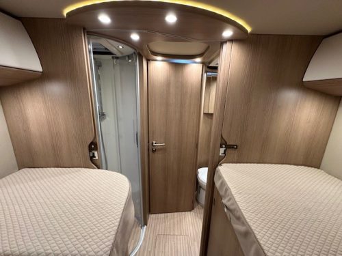 Carthago C-Tourer I 149 LE, automatic, without pull-down bed! photo: 12
