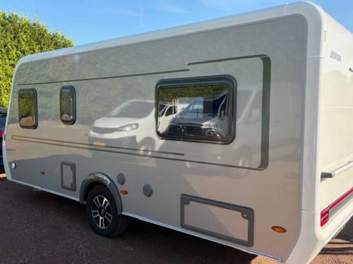 ERIBA /HYMER NOVALINE 442 Foto: 2