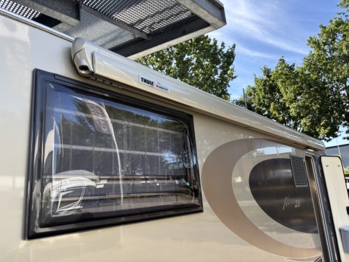 B&uuml;rstner Nexxo Moonlight 728 SINGLE BEDS ROOF AIRCO photo: 18