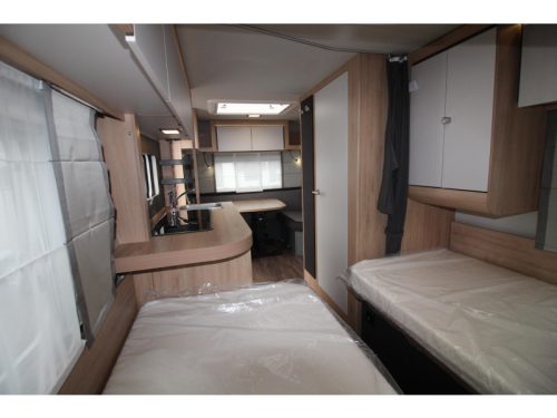 Knaus Sport 460 EU Single beds & GFK roof! photo: 9