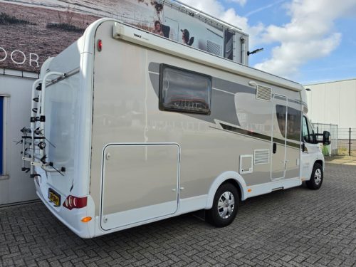 Carado T 449 Automatik/Queensbett/150 PS Foto: 2
