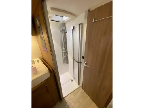 Pilote Essentiel G 740 Single beds + pop-top roof photo: 11