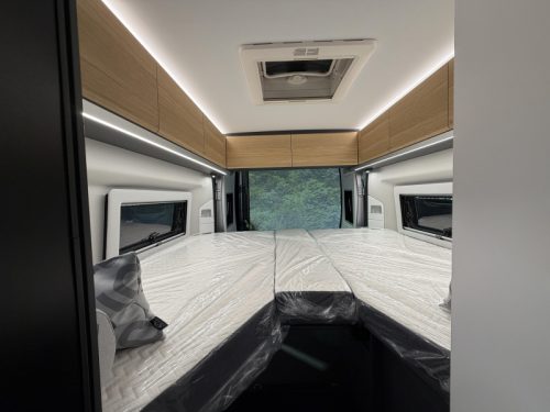 Adria Twin 640 SLB 60 years / automatic  photo: 16