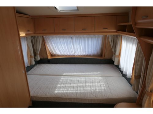 Hobby De Luxe 520 TMF mover, air conditioning and awning photo: 9