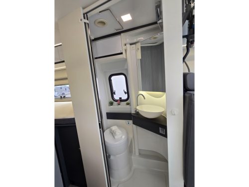 Adria Twin Supreme 640 SLB 2x Airco Omvormer Lithium  foto: 23