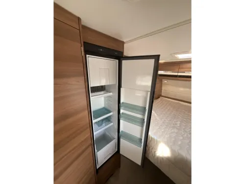 Dethleffs Nomad 530 DR FRENCH BED-MOVER-AWNING  photo: 9