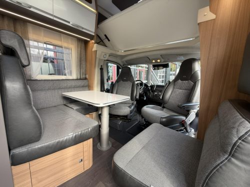 Adria Coral XL Plus 670 SL - FAMILIENWOHNMOBIL Foto: 1