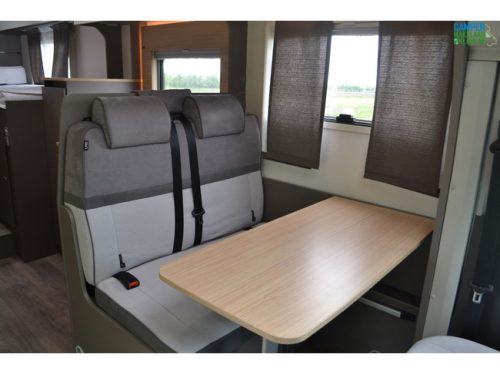 LMC Tourer Lift 664G photo: 7