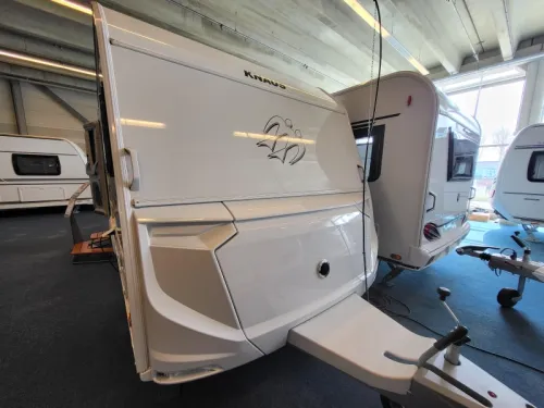 Caravane Knaus Sport 460 EU tr&egrave;s compl&egrave;te photo : 2