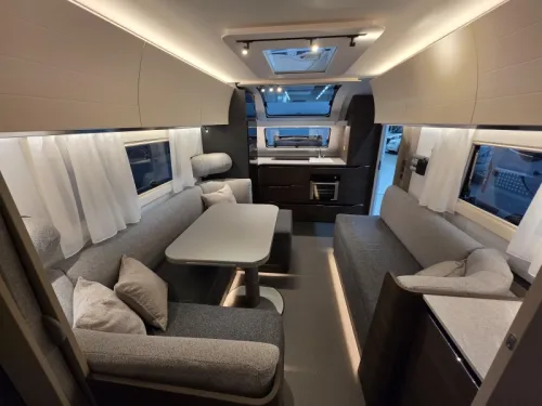 Adria Alpina 663 HT Foto: 10