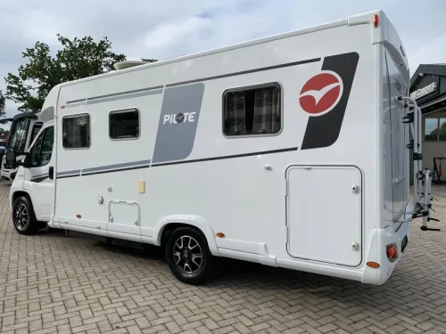 Pilote Sensation P720 Queensbed Foto: 3