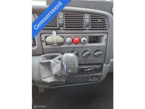B&uuml;rstner T600 Perfilada 2000 ☆TV, Cruise, cama fija☆ foto: 23
