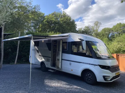 Adria Sonic Plus 700 DC Automatic | Roof air conditioning Level photo: 6