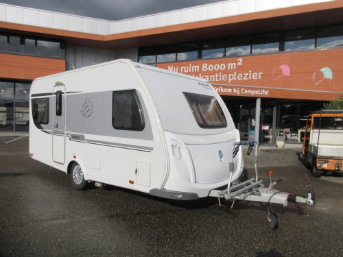 Knaus Sudwind 450 FU MOVER UND VORZELT Foto: 2