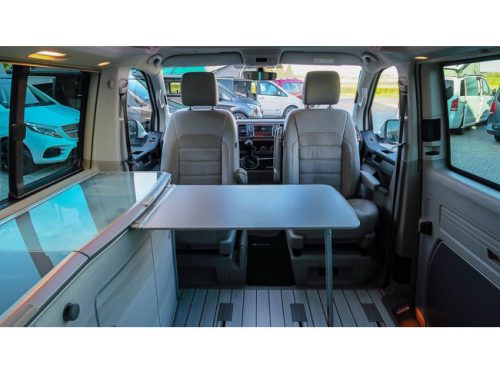 Volkswagen California T6 Ocean Red Bulli edition photo: 15