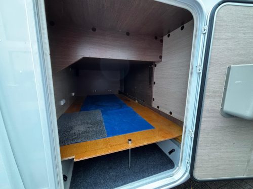 Bavaria T 73 Queensbed, Wohnmobil  foto: 12