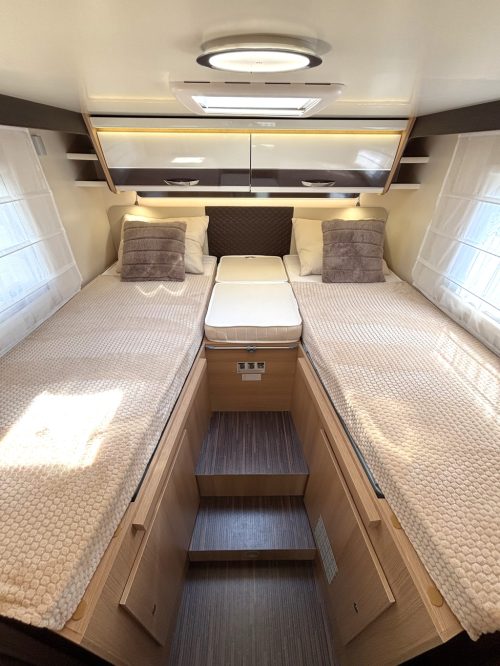Mc Louis MC4 273 AUTOMATIC SINGLE BEDS + LIFT BED LEATHER 170HP photo: 2