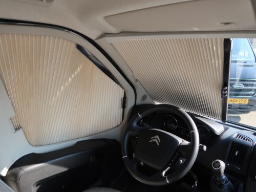 P&ouml;ssl 2WinR Plus 600 POP-TOP ROOF 1ST OWNER photo: 13