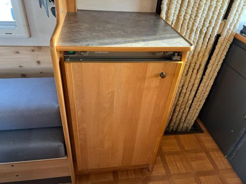 Fiat Ducato 230 Weinsberg Komet | Toldo de Casete | Portabicicletas | Enganche de Remolque Desmontable | Cama Capuchina | Asiento de Tren foto: 18