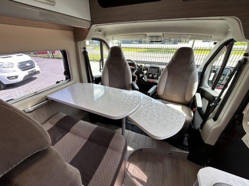 Chausson V Automaat/2019/Airco/Euro6 Foto: 9