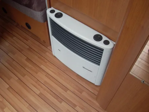 Knaus Sudwind Exclusive 500 EU neuer Vorzelt und Rangierhilfe Foto: 5