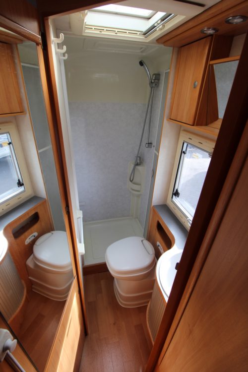 Adria Coral 650SP photo: 9