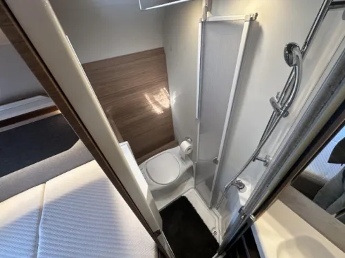 Knaus Van I 550 MF TV Sat Autom VOLL AUSGESTATTET ifh84 Foto: 7