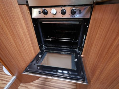 Adria Sonic I 700 SC queensbed + hefbed  foto: 7