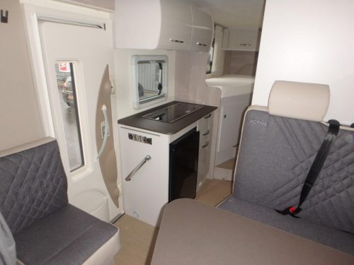 B&uuml;rstner Nexxo Van 620 T  photo: 11